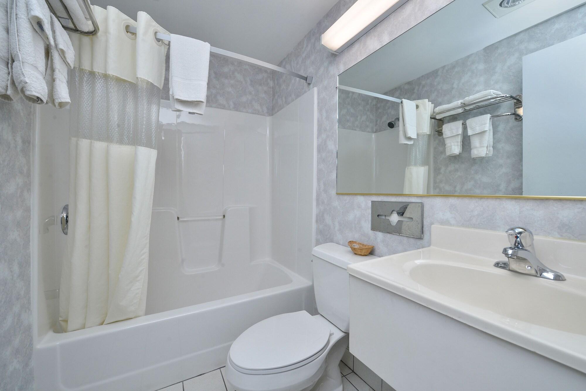 Travelodge By Wyndham Great Barrington Berkshires Esterno foto