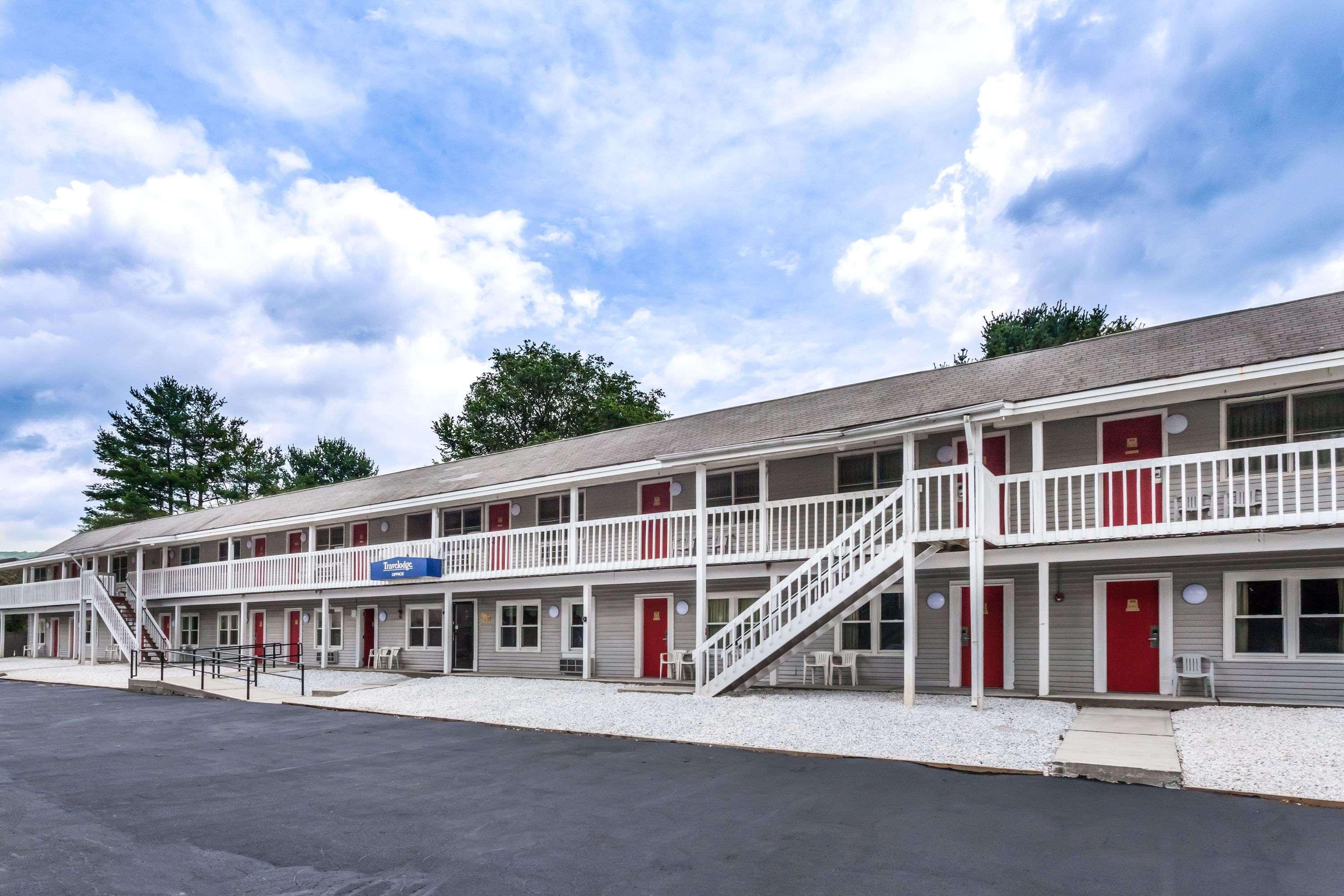 Travelodge By Wyndham Great Barrington Berkshires Esterno foto
